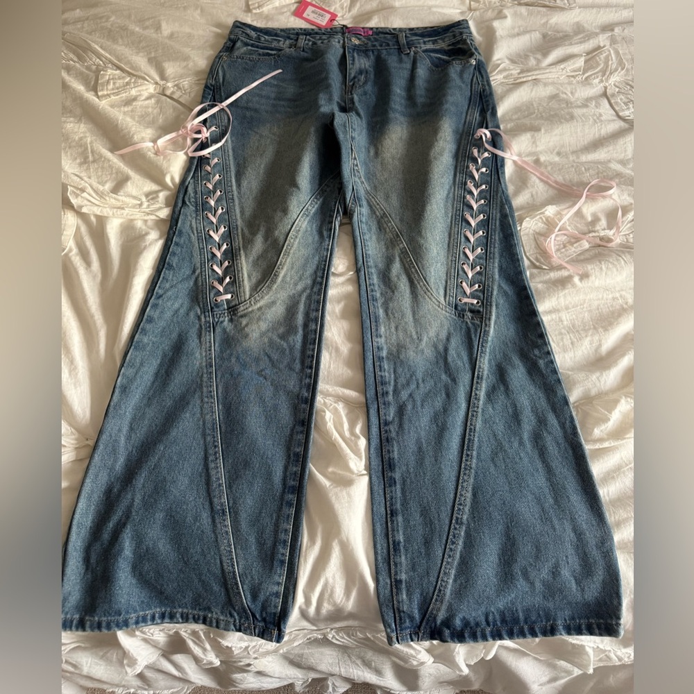 COPY - Edikted Low Rise Ribbon Lace Up Jeans